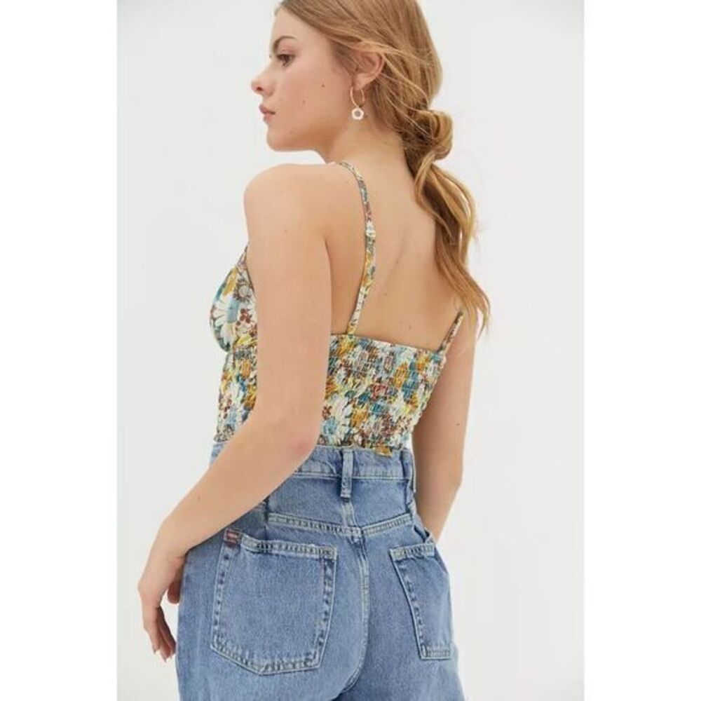 UO Urban Outfitter Margo Floral Cropped‎ Cami Smocked Tank Top Ruffles Size XS - Picture 7 of 7